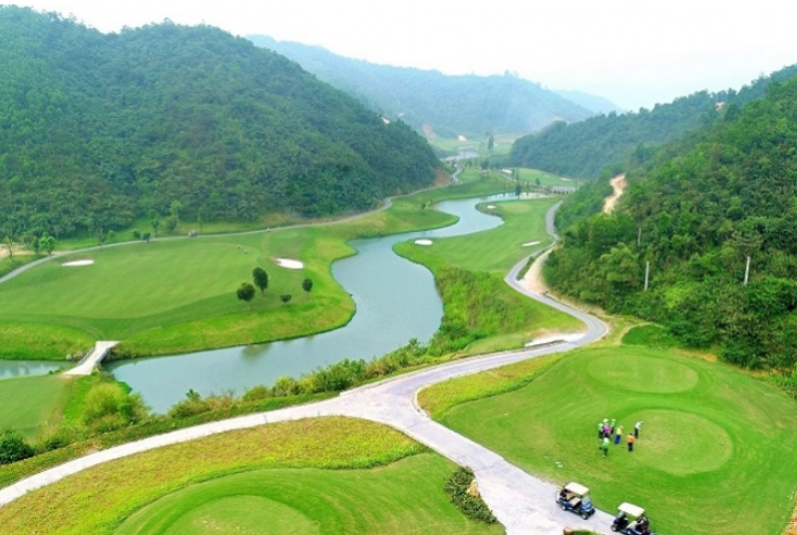 Hòa Bình: Quy hoạch tới 40 sân golf, cam kết không dùng đất rừng Hòa Bình: Quy hoạch tới 40 sân golf, cam kết không dùng đất rừng