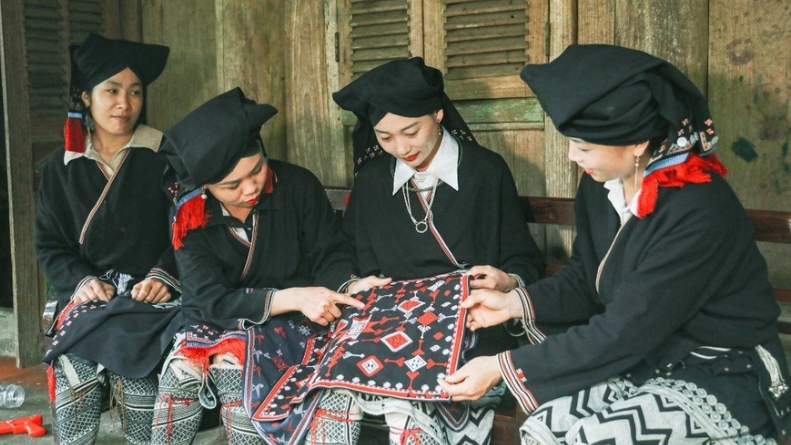 Phú Thọ phát triển văn hóa, con người đậm đà bản sắc vùng Đất Tổ