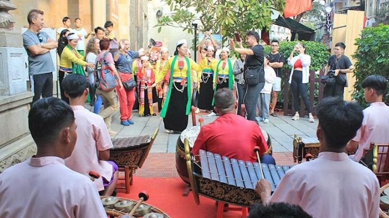 Du lịch Việt Nam đón gần 21,2 triệu khách quốc tế trong năm 2025