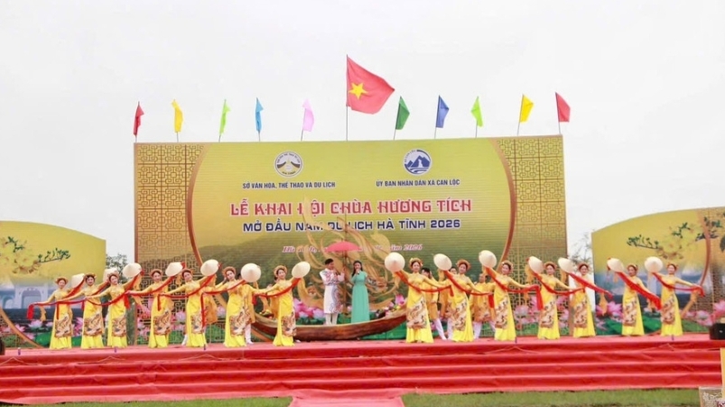 Khai hội Chùa Hương Tích, mở màn năm du lịch Hà Tĩnh 2026