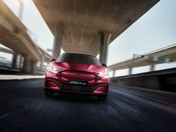 Mustang Mach-E: Mang di sản biểu tượng của dòng xe Pony đến với khách hàng yêu thích ô tô điện
