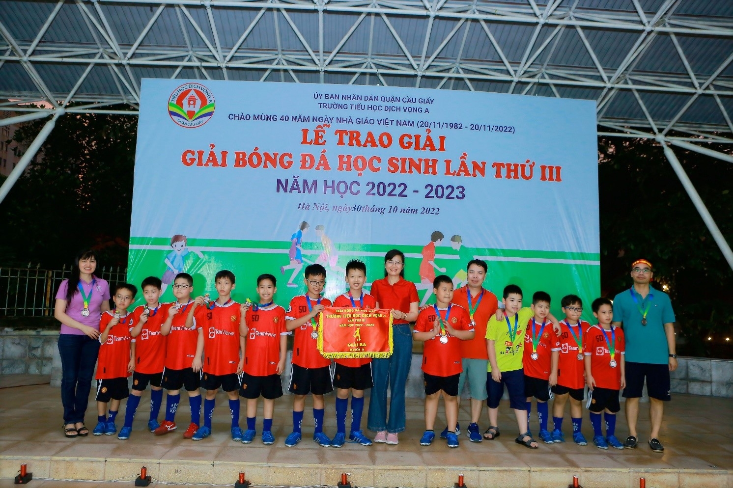 Trường Tiểu học Dịch Vọng A tổ chức thành công “Giải bóng đá học sinh lần thứ III năm học 2022-2023” Trường Tiểu học Dịch Vọng A tổ chức thành công “Giải bóng đá học sinh lần thứ III năm học 2022-2023”