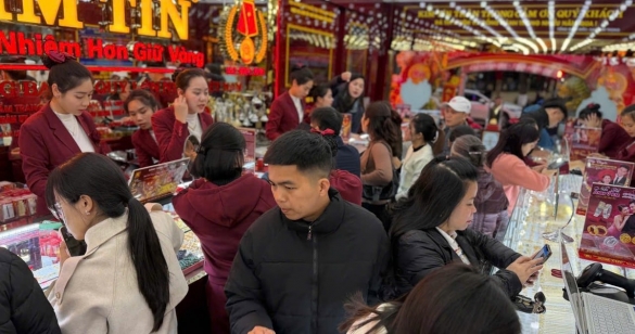 Giá vàng tuần tới: Cẩn trọng rủi ro điều chỉnh