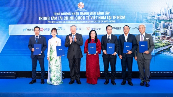 Tầm nhìn Trung tâm tài chính quốc tế và các thành viên sáng lập, chiến lược