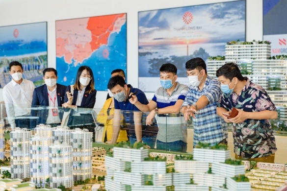 Lãi suất đảo chiều, người vay mắc kẹt với giấc mơ an cư