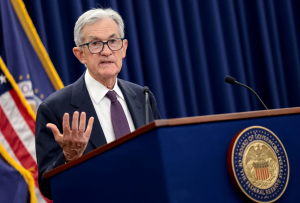 Fed "mắc kẹt" trước "bẫy đình lạm"