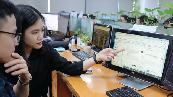 Nắm giữ cổ phiếu với tầm nhìn dài hạn