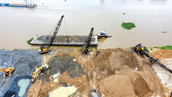Vật liệu xây dựng tăng giá: Áp lực lớn đè nặng công trình và giải ngân đầu tư công