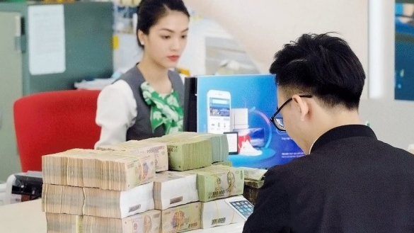 Vốn trung dài hạn gây áp lực, doanh nghiệp tìm cách giảm lệ thuộc ngân hàng