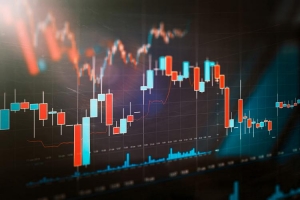 Dư địa lạm phát thu hẹp, VN-Index đối mặt áp lực từ chính sách tiền tệ toàn cầu
