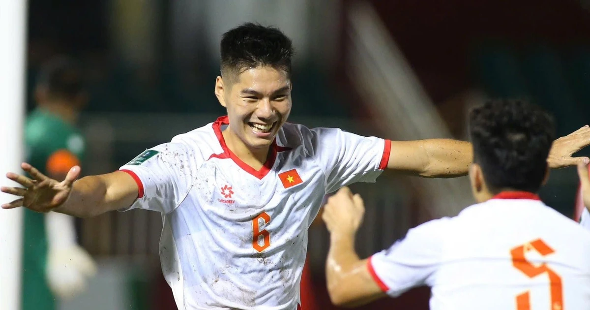 Tuyển Việt Nam thắng nhọc nhằn Nepal