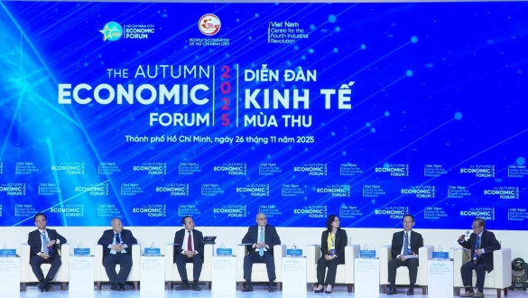 Tài chính để chuyển đổi kép: Từ chiến lược đến hành động