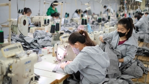 Sông Đà 19 rút vốn khỏi TTG, lãnh đạo doanh nghiệp tranh thủ gom cổ phiếu