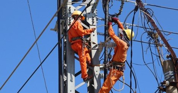 Nắng nóng, cắt điện triền miên - người dân Hà Nội tá hỏa khi hóa đơn tiền điện tăng chóng mặt, có người gấp 3-4 lần so với tháng trước