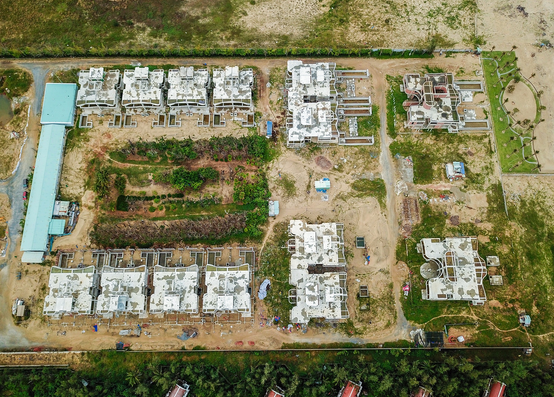 Dự án bỏ hoang ảnh 13 Du an bo hoang anh 13