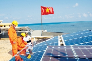 Điện lực Việt Nam: 68 năm "Thắp sáng niềm tin"
