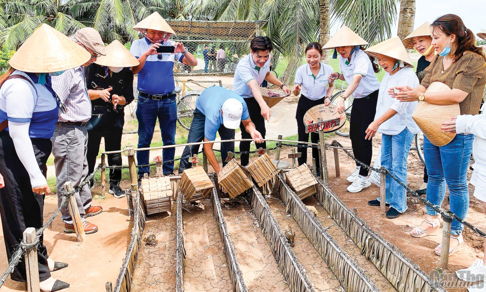 Trà Vinh thu hút với các sản phẩm du lịch văn hóa