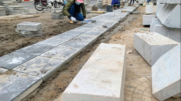 Gói thầu 275 tỷ đồng cải tạo vỉa hè tại Hà Nội: Nhiều câu hỏi chờ giải đáp, làm rõ