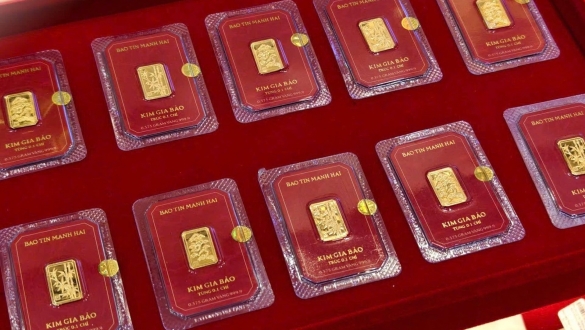 Giá vàng hôm nay 20/1: Vàng miếng SJC neo ở mức 165 triệu/lượng