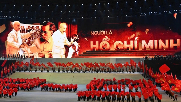 Tổng Bí thư Tô Lâm dự chương trình nghệ thuật đặc biệt chào mừng thành công Đại hội XIV của Đảng