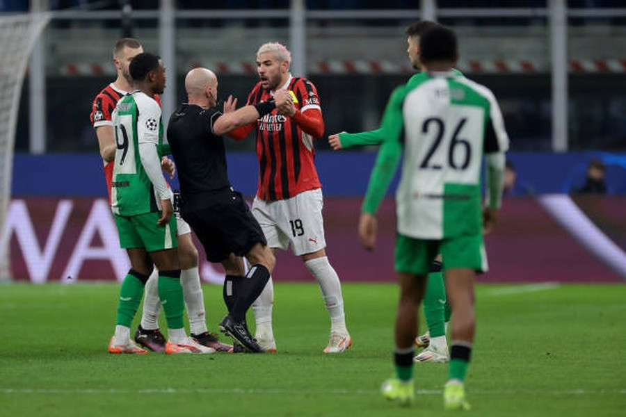 Xác định 12 đội bóng vào vòng 1/8 Champions League Xác định 12 đội bóng vào vòng 1/8 Champions League