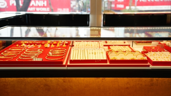 Giá vàng hôm nay 30/3: Vàng nhẫn tăng 2,2 triệu/lượng