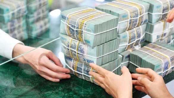 Lãi suất huy động ồ ạt giảm, lãi vay có hạ nhanh?