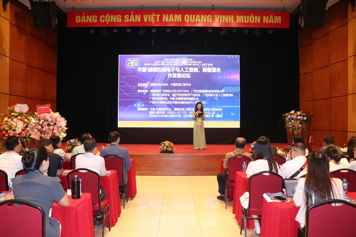 Việt Nam, Trung Quốc hợp tác phát triển công nghiệp, năng lượng mới