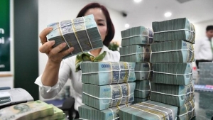 Mặt bằng lãi suất hạ nhiệt, các ngân hàng lần lượt rời bỏ mốc 7%/năm