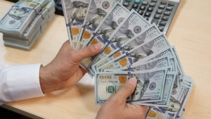 Chênh lệch giữa tỷ giá USD tự do và ngân hàng chỉ còn vài đồng