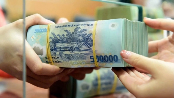 Tín dụng bứt tốc, chênh lệch huy động - cho vay ngày càng lớn