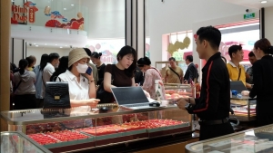 Giá vàng hôm nay 5/8: Nhích nhẹ lấy đà phục hồi