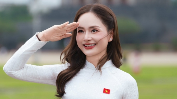 Lan Phương công khai thu nhập 7 tỷ/năm: Minh bạch và bền vững tài chính để giành thắng lợi pháp lý
