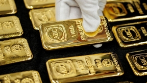 Giá vàng tăng không ngừng, có nên xuống tiền lúc này?