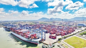 HSBC nâng dự báo tăng trưởng Việt Nam từ 6,6% lên 7,9%