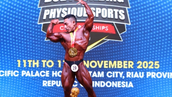 Phạm Văn Mách lần thứ 7 vô địch thế giới: Hành trình bền bỉ của “kiến càng” ở tuổi 49