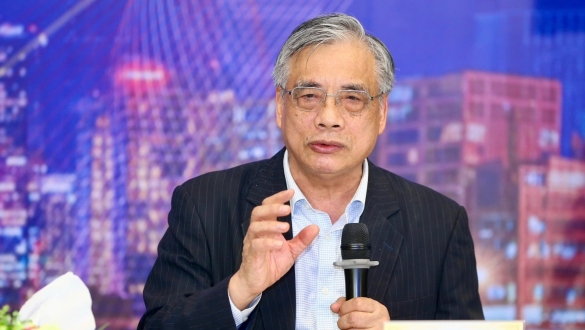 TS.Trần Đình Thiên: "Tăng trưởng hai con số là cách Việt Nam vượt lên chính mình"