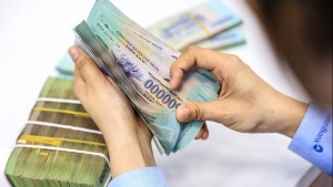 Vay nóng tiêu dùng cuối năm: Kiểm soát rủi ro lãi suất, tránh bẫy tín dụng đen