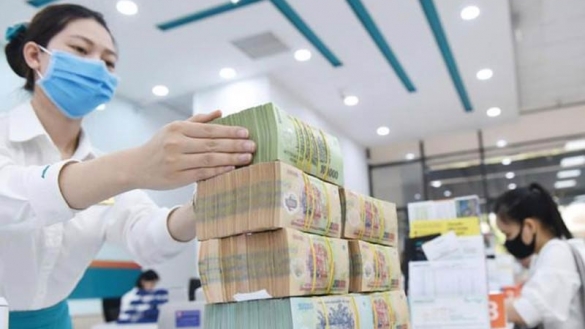 Lãi suất liên ngân hàng bất ngờ giảm mạnh