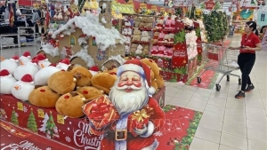 Thị trường bán lẻ Hà Nội sôi động dịp Giáng sinh