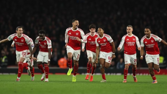 Arsenal vào bán kết Cup Liên đoàn sau loạt luân lưu nghẹt thở